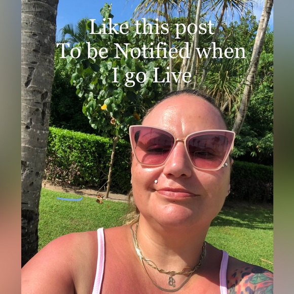 Accessories - Like ❤️ this listing and be notified when we come live🎉